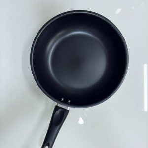 Heavy 22cm Non-stick Flat Frying Pan.
